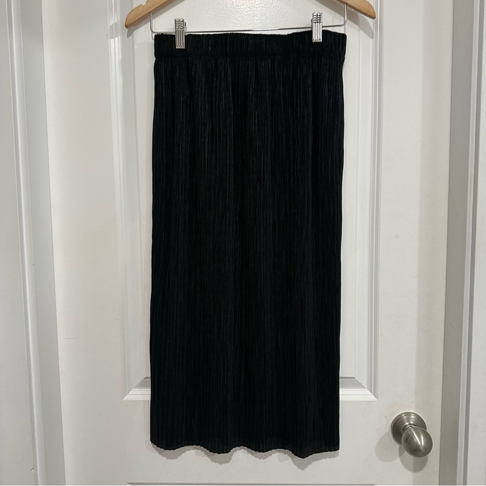Glassons Black Midi Textured Ribbed Skirt